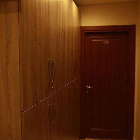 Birinci Apart Hotel Istanbul Bagian luar foto
